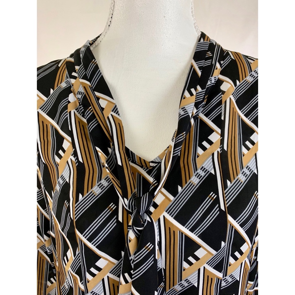 DANA BUCHMAN Blouse - Picture 2 of 5